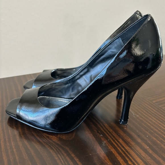 BCBG Black Patent Leather Peep Toe Heels, size 7.5 - Picture 2 of 6
